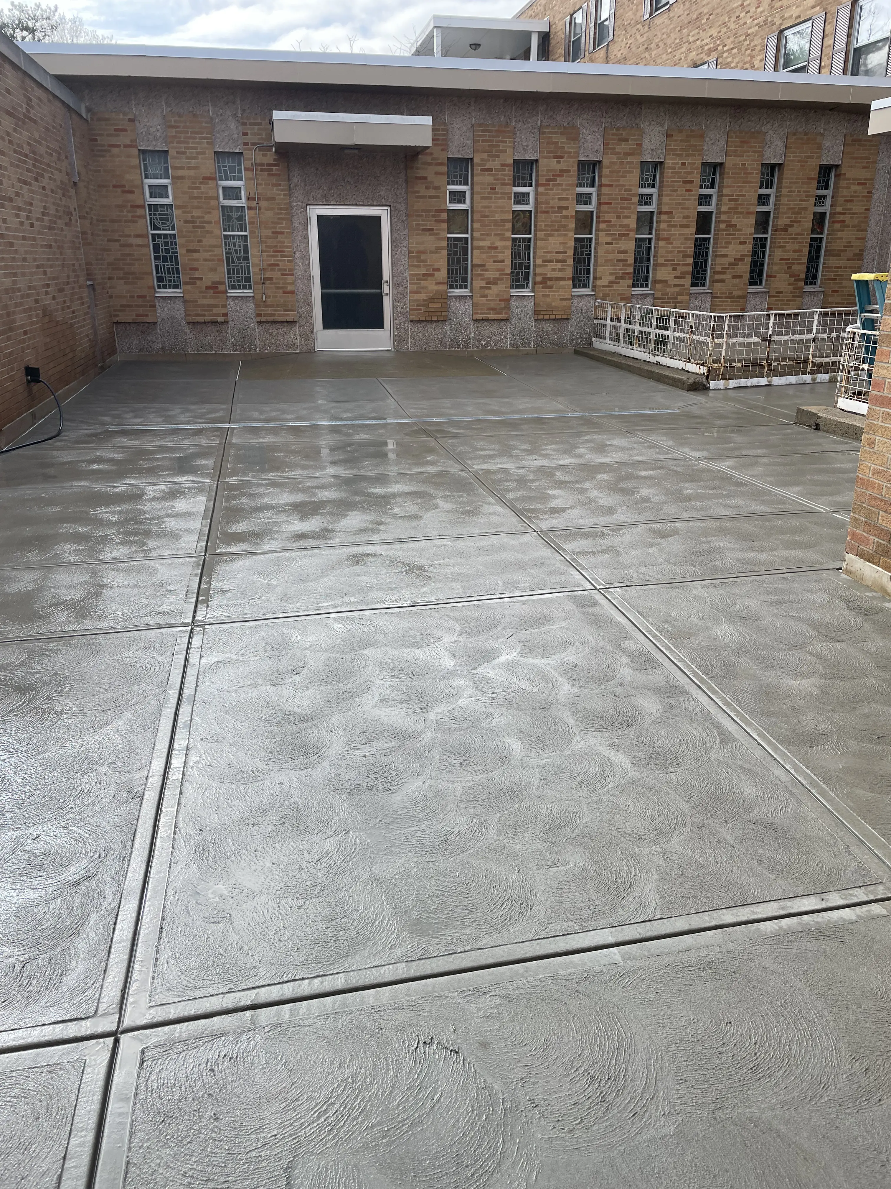 Commercial Concrete Walkway Replacement